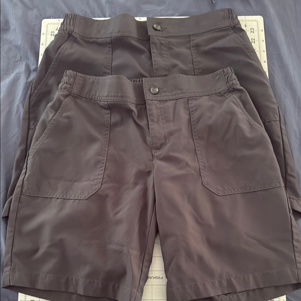 Cintas Women’s Grey Work Shorts Size 6
